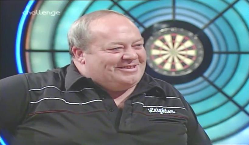 Leighton Rees smiling in series 7 of Bullseye